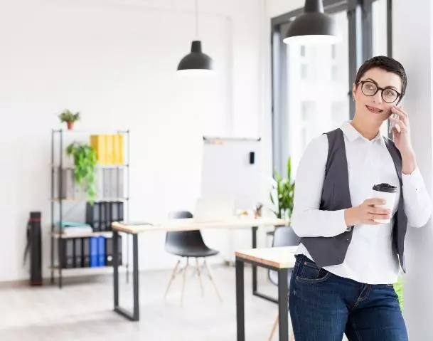 Di balik kebiasaan berdiri terlalu lama © 2024 brilio.net Di balik kebiasaan berdiri terlalu lama © 2024 brilio.net