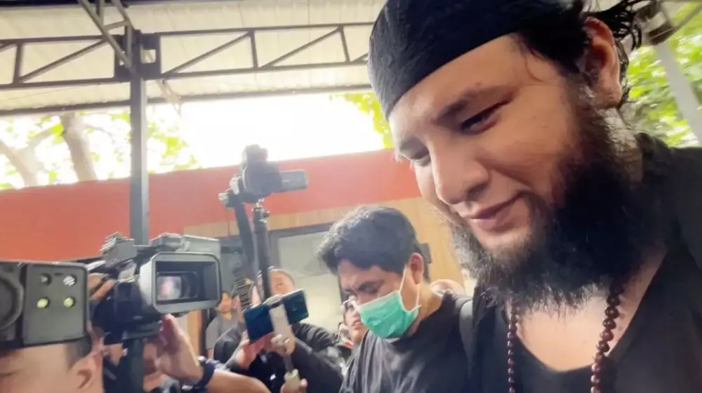 Fakta akun Instagram Ammar Zoni diduga laku terjual © 2024 brilio.net Fakta akun Instagram Ammar Zoni diduga laku terjual © 2024 brilio.net