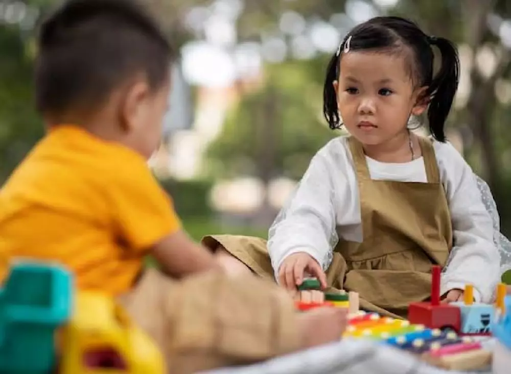 Alasan anak TK harus fokus bermain bukan belajar freepik.com