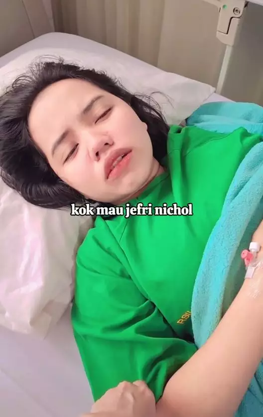 Momen cewek nanyain pesan dari Jefri Nichol © 2024 brilio.net Momen cewek nanyain pesan dari Jefri Nichol © 2024 brilio.net