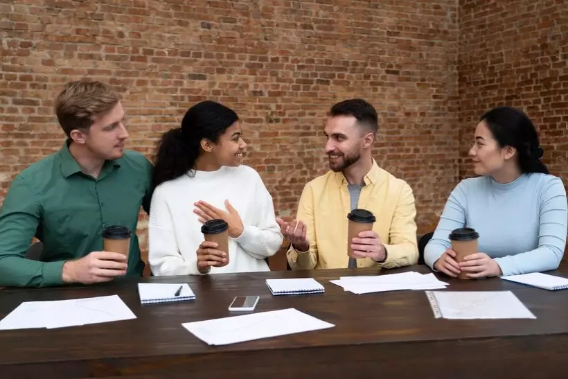 10 bahasa kode di tempat kerja © 2024 brilio.net