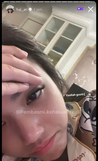 Curhatan Fuji kehilangan emas dan gelang berbagai sumber