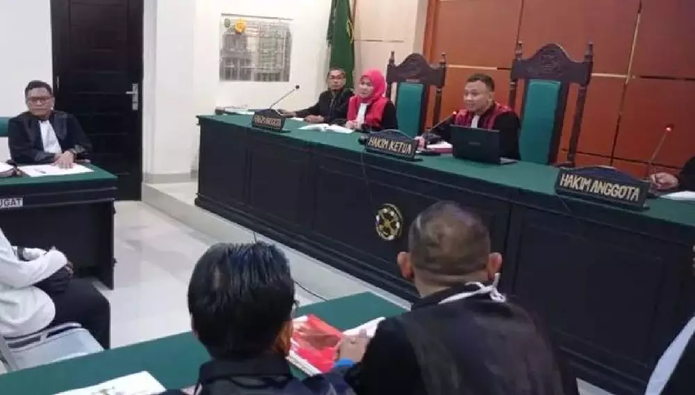 Sidang guru supriyani Berbagai sumber Sidang guru supriyani Berbagai sumber