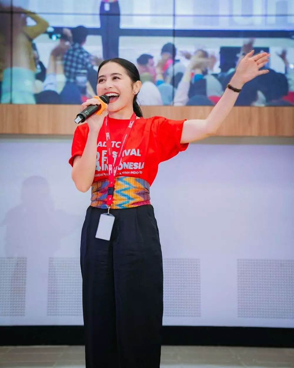 prilly latuconsina singgung influencer akting jelek © 2024 brilio.net