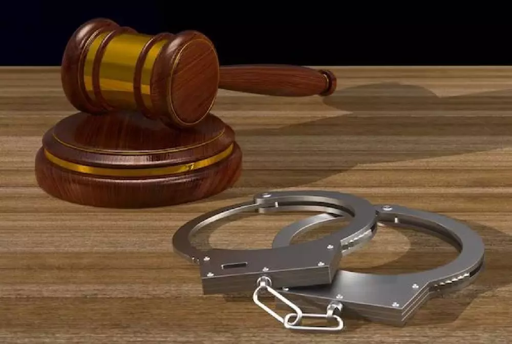 Tahap-tahap persidangan kasus pidana freepik.com