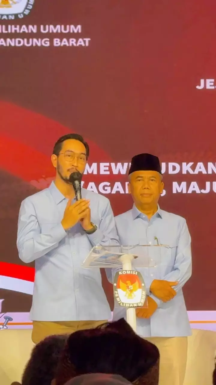 Jeje Govinda jawab pertanyaan di debat © berbagai sumber Jeje Govinda jawab pertanyaan di debat © berbagai sumber