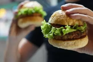 7 Makanan cepat saji yang rendah kalori, serba menggugah selera