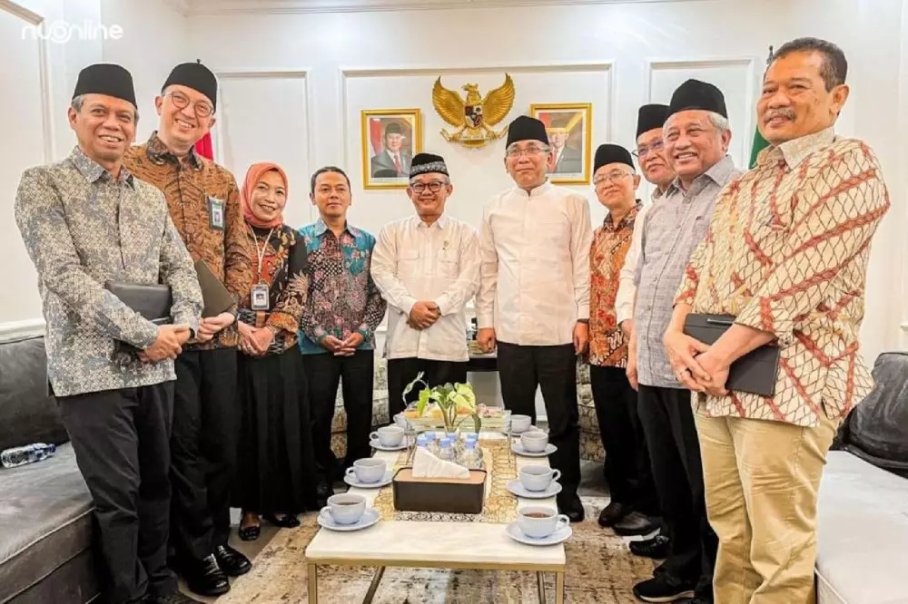 mendikdasmen tekan kekerasan guru Instagram mendikdasmen tekan kekerasan guru Instagram