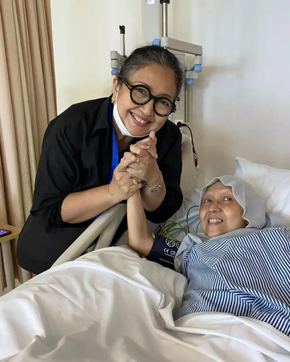 Perjuangan Dina Mariana lawan kanker rahim © berbagai sumber