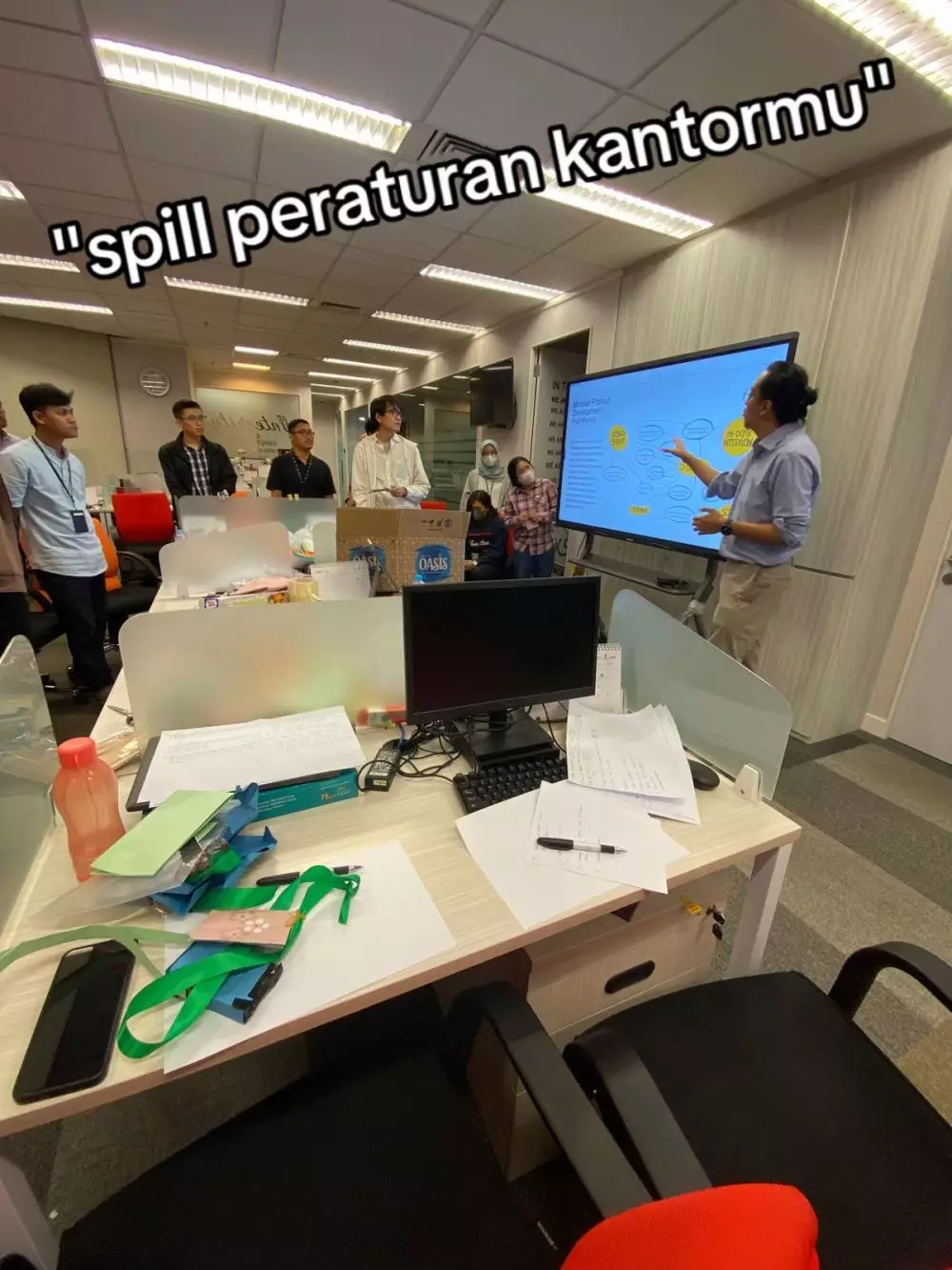 Perusahaan bikin aturan larangan karyawan dengering lagu © 2024 TikTok