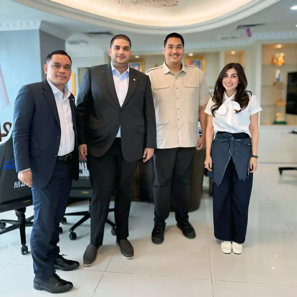 penampilan modis Nisya Ahmad tuai kritikan © Instagram