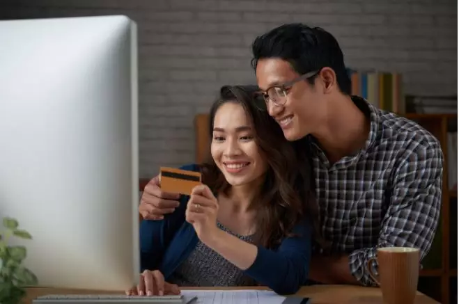 ketahui cara cek KTP dipakai pinjol ilegal © 2024 brilio.net