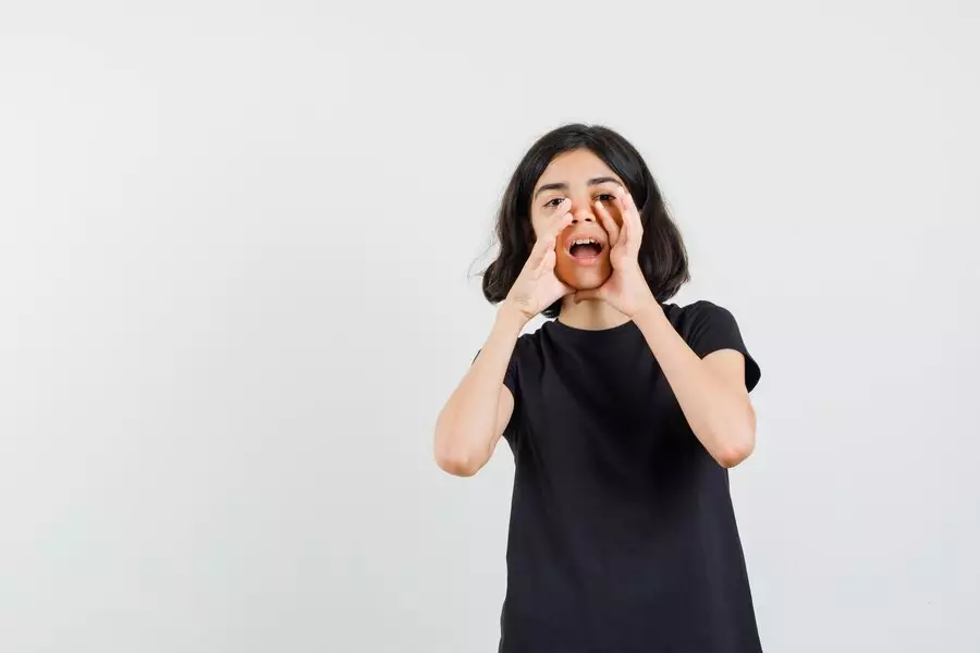 Mitos bersiul di malam hari © 2024 freepik.com