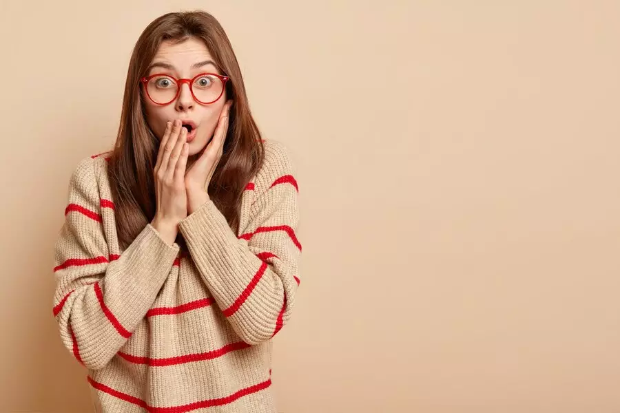 Mitos bersiul di malam hari © 2024 freepik.com