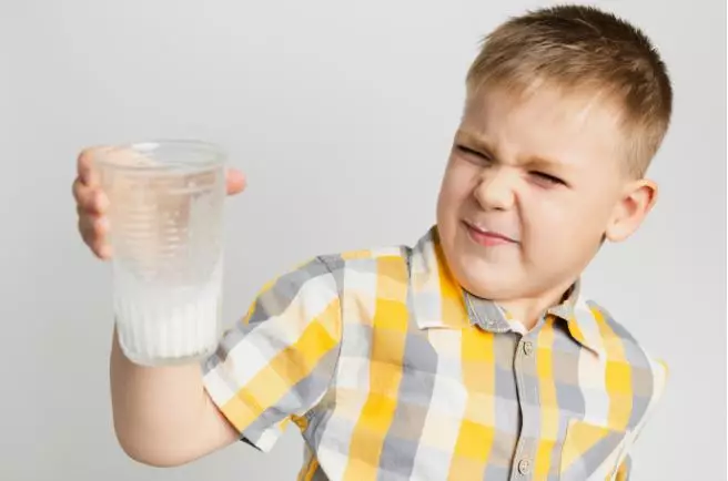 perbedaan alergi susu dan intoleran laktosa © 2024 brilio.net