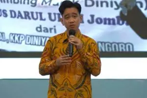Jalan pintas Gibran atasi perundungan siswa dan kriminalisasi guru