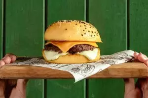 7 Makanan siap saji rendah kalori, serba enak dan cocok dimakan saat diet