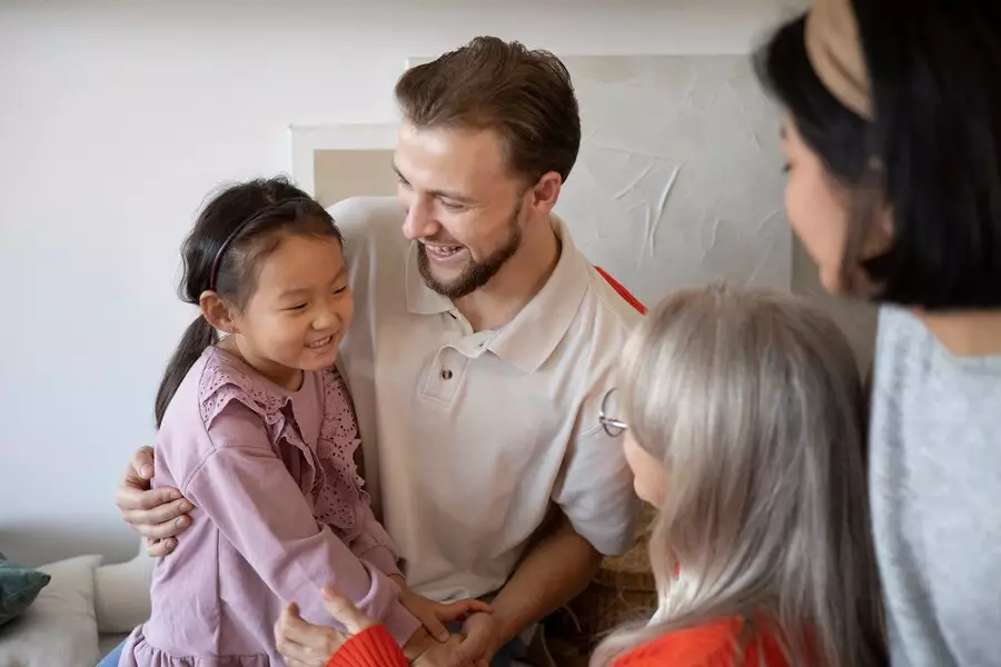 Viral pria Surabaya paksa siswa sujud & menggonggong © 2024 freepik.com Viral pria Surabaya paksa siswa sujud & menggonggong © 2024 freepik.com