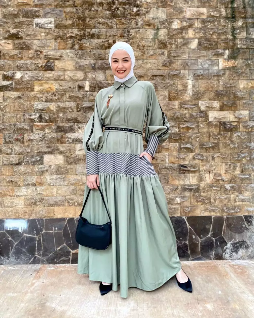 alasan revalina s temat berhijab © 2024 Instagram