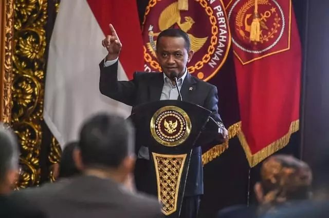 Gelarnya doktornya ditangguhkan © Instagram