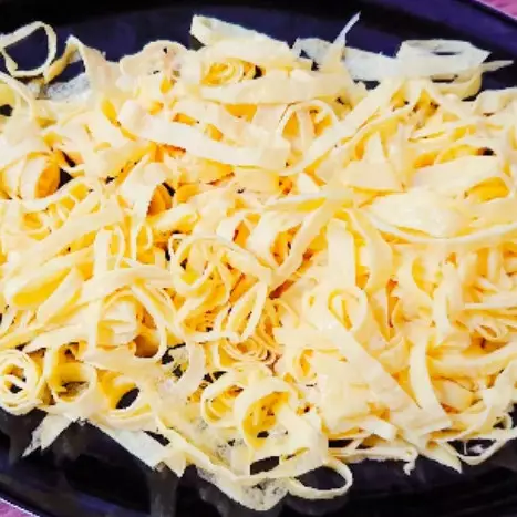 9 Cara menggoreng telur dadar yang tipis, enak, dan bentuknya rapi untuk disajikan dengan nasi kuning