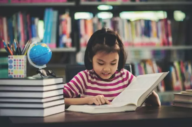 7 manfaat membaca untuk prestasi akademik © 2024 brilio.net 7 manfaat membaca untuk prestasi akademik © 2024 brilio.net