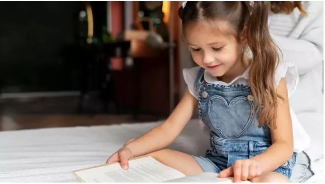 7 manfaat membaca untuk prestasi akademik © 2024 brilio.net 7 manfaat membaca untuk prestasi akademik © 2024 brilio.net