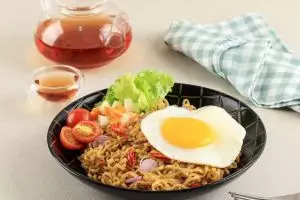 7 Menu diet sore hari serba mie, enak dan mengenyangkan