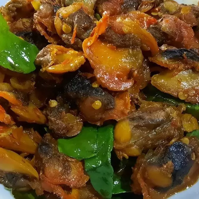 11 Ide masakan rumahan olahan seafood pedas yang praktis untuk keluarga