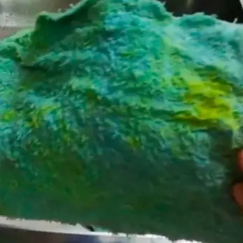 Bukan pakai cairan pemutih, begini trik praktis mencuci lap dapur kotor dan penuh noda minyak