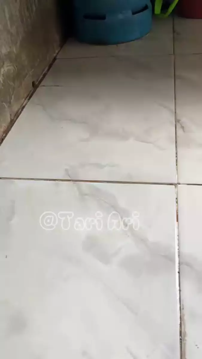 cara bersihkan noda karat di lantai © Instagram