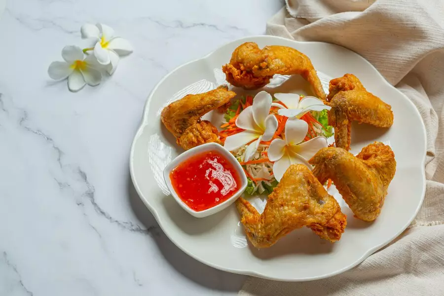 Arti makan sayap ayam © 2024 freepik.com Arti makan sayap ayam © 2024 freepik.com