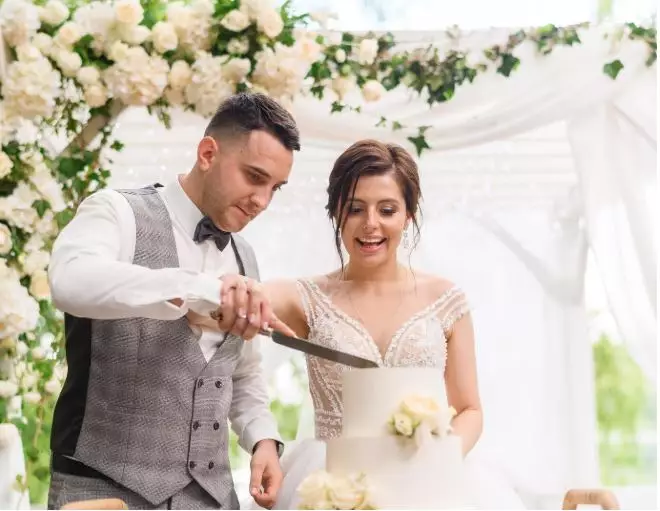 Mitos hujan di hari pernikahan © 2024 brilio.net