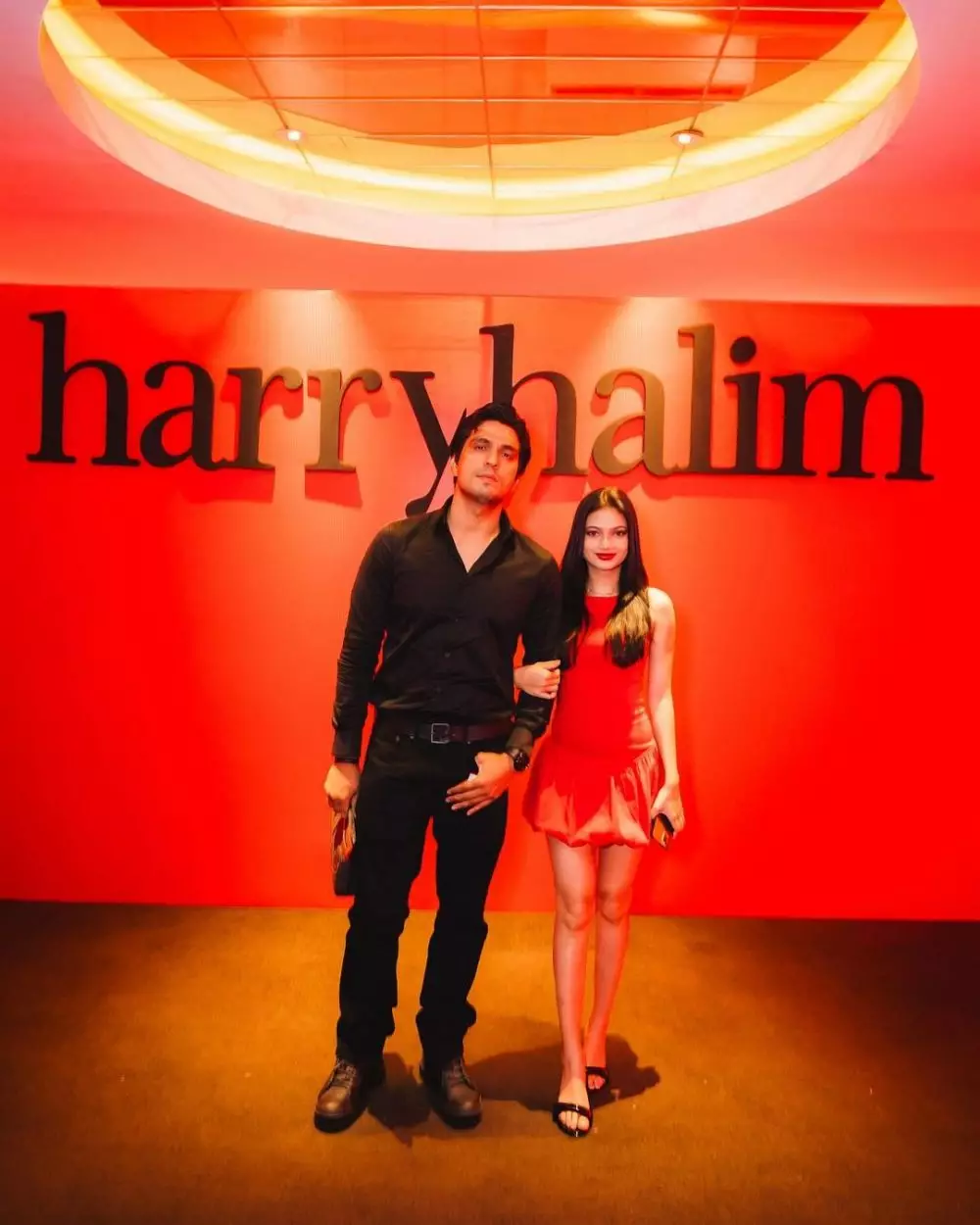 Pamer postingan mesra bareng Cornelio Sunny © berbagai sumber