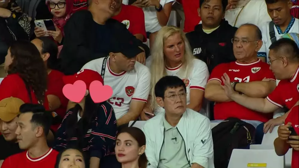 Lee Kyung-kyu nonton Timnas vs Arab © 2024 X Lee Kyung-kyu nonton Timnas vs Arab © 2024 X