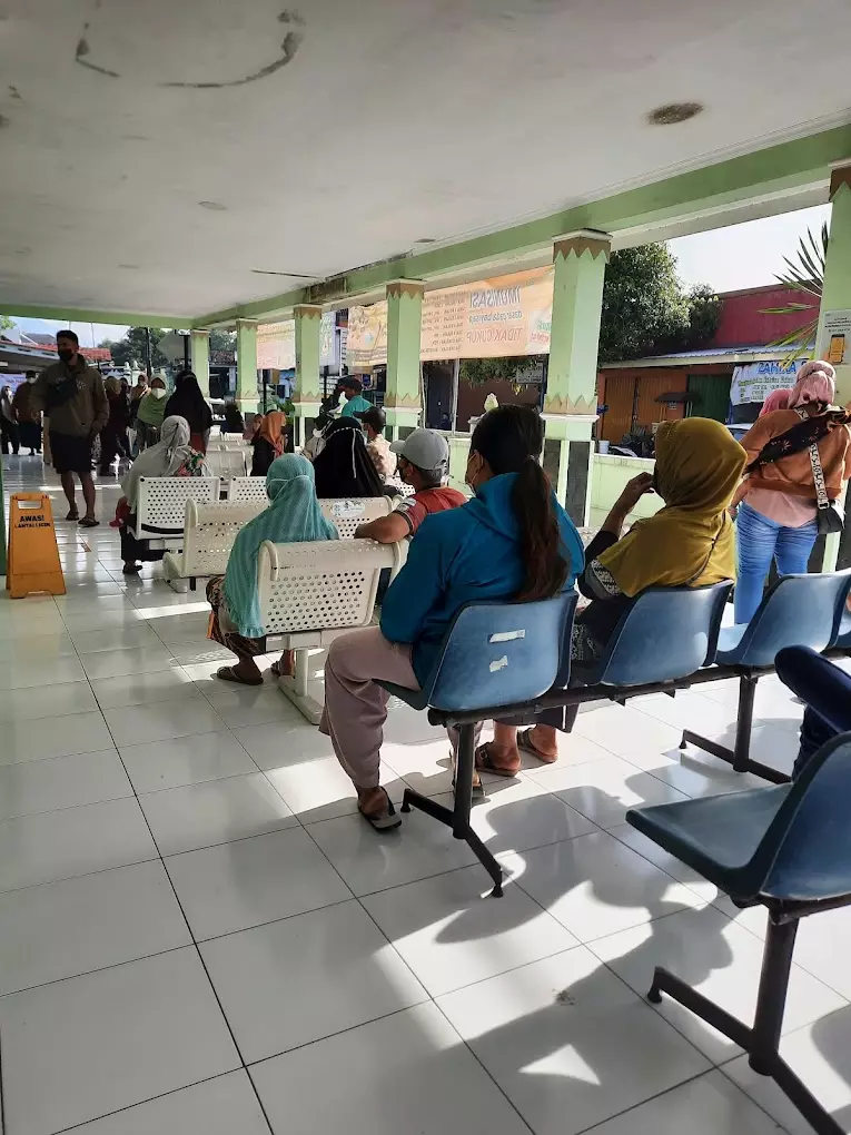 Jumlah dokter Indonesia terendah ke-3 se-Asia Tenggara © 2024 brilio.net Jumlah dokter Indonesia terendah ke-3 se-Asia Tenggara © 2024 brilio.net