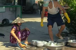 [KUIS] Sebersih apa kamu mencuci alat makanmu? Ternyata ungkap karakter aslimu, cek di sini