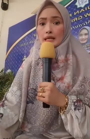 curhatan pilu Mega Aulia © berbagai sumber