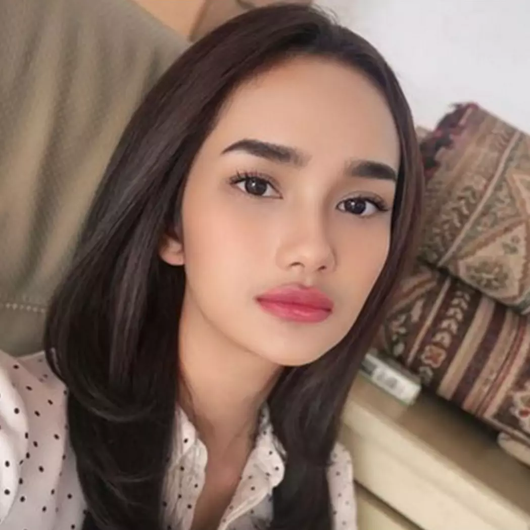 Akui didekati dengan pria lain usai cerai dari Revand Narya, pengakuan Faby Marcelia ini tuai sorotan