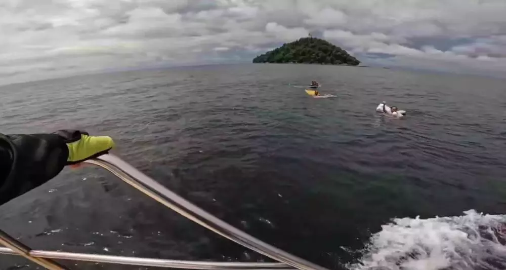 Kronologi pemancing asal Malaysia temukan 4 warga Indonesia terapung dari berbagai sumber Kronologi pemancing asal Malaysia temukan 4 warga Indonesia terapung dari berbagai sumber