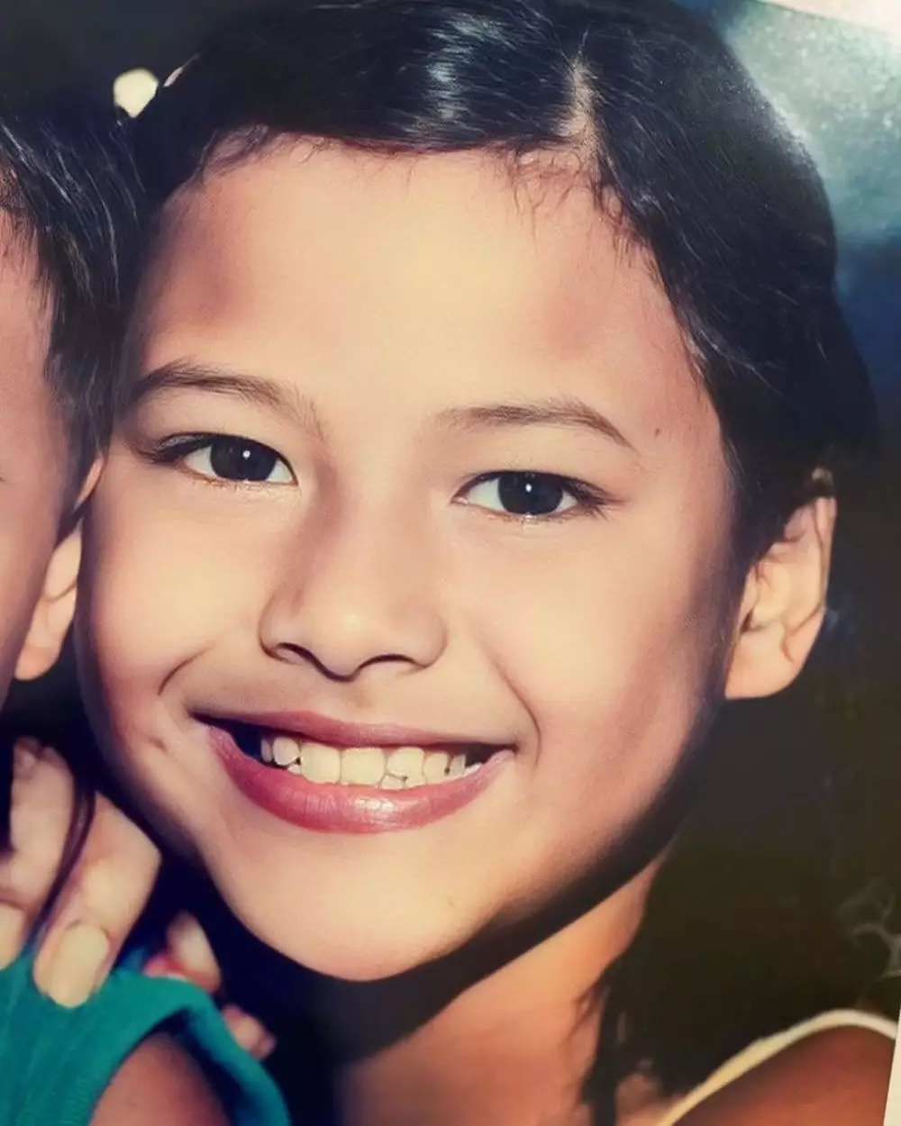 foto masa kecil aurel hermansyah dagu lancip hidung mancung © 2024 Instagram foto masa kecil aurel hermansyah dagu lancip hidung mancung © 2024 Instagram