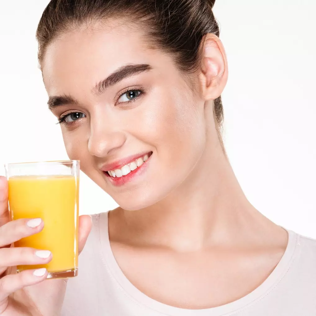 Trik racik minuman kolagen di rumah, ampuh bikin wajah awet muda cuma andalkan 1 buah