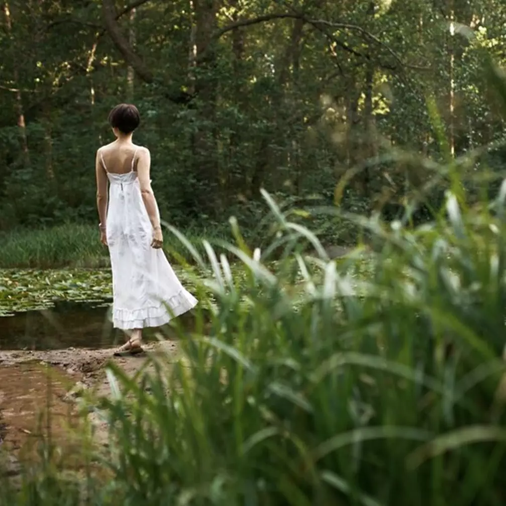 Kerap dilakukan Gen Z untuk proses healing, kenali apa itu silent walking dan manfaatnya