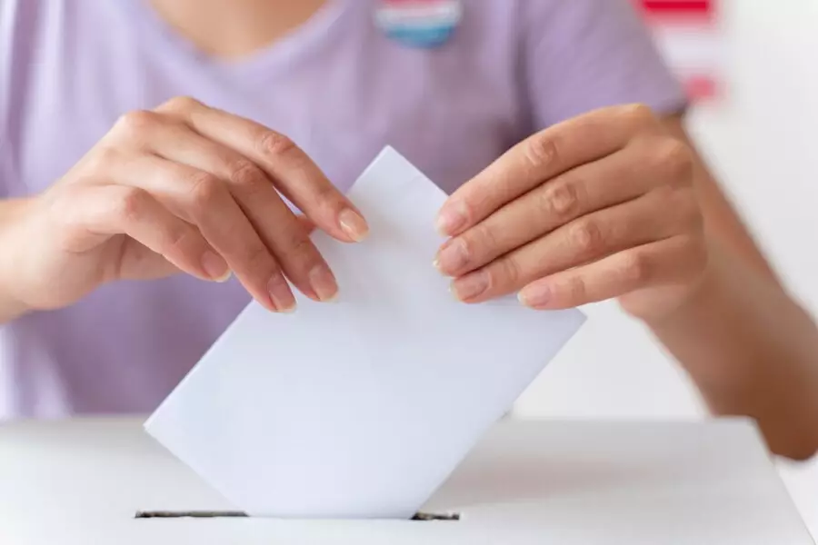 Boleh nggak presiden mendukung salah satu paslon di Pilkada © 2024 brilio.net Boleh nggak presiden mendukung salah satu paslon di Pilkada © 2024 brilio.net