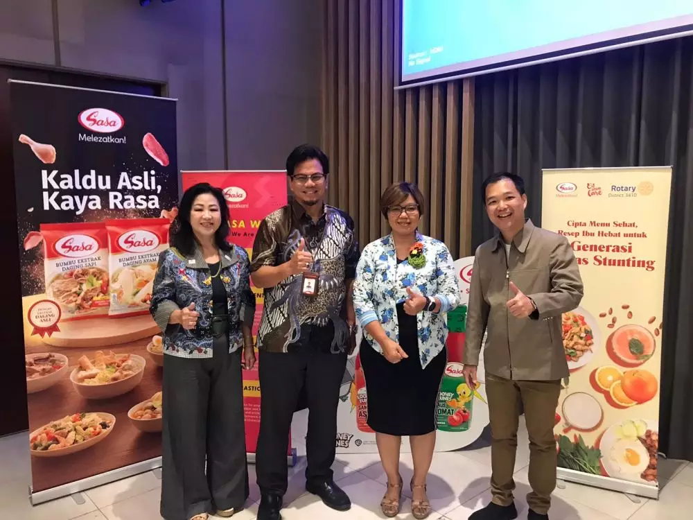 Penyerahan Hadiah Lomba Cegah-Stunting © 2024 brilio.net Penyerahan Hadiah Lomba Cegah-Stunting © 2024 brilio.net