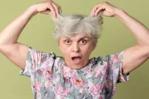 Trik atasi uban hanya pakai 1 jenis daun, ampuh kembali hitam tanpa semir dan urang-aring