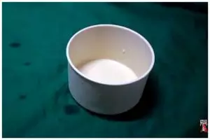 Dicuci pakai sabun saja tak cukup, ini cara menghilangkan bau sisa makanan di mangkuk plastik