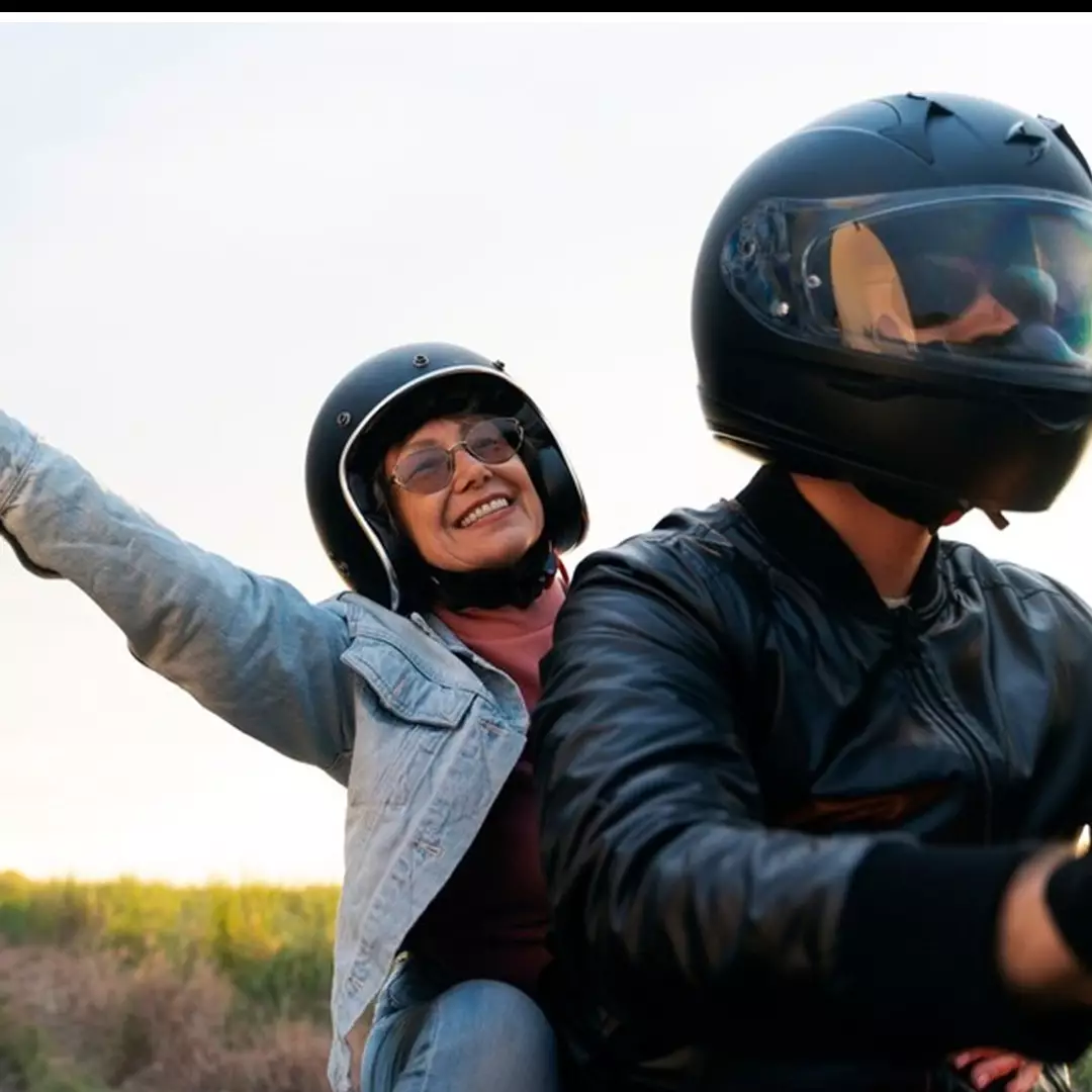 9 Cara mengontrol emosi saat berkendara di jalan, ampuh hindari adu jotos karena perkara sepele