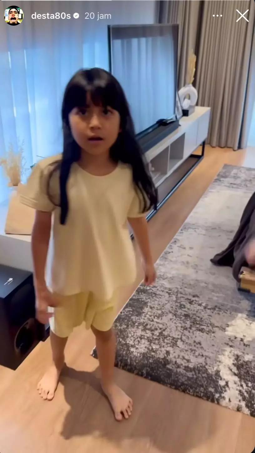 Desta kena tegur anaknya © 2024 Instagram Desta kena tegur anaknya © 2024 Instagram