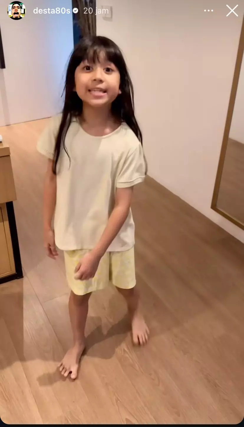 Desta kena tegur anaknya © 2024 Instagram Desta kena tegur anaknya © 2024 Instagram
